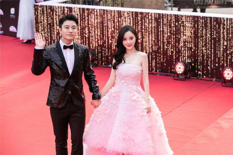 甜馨已经被改名字了么,甜馨改姓了吗