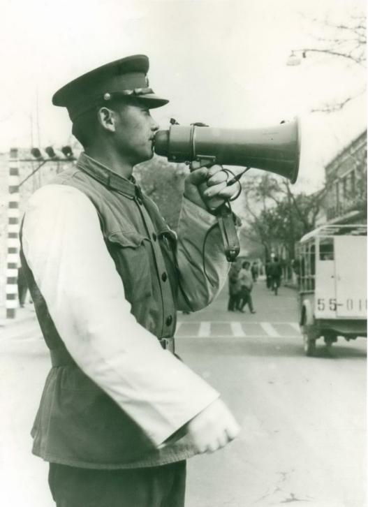 80年代中国人的精神面貌,80年代人们的精神面貌