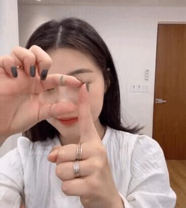 3款不挑脸型的刘海，又美又精致，自己动手就能剪