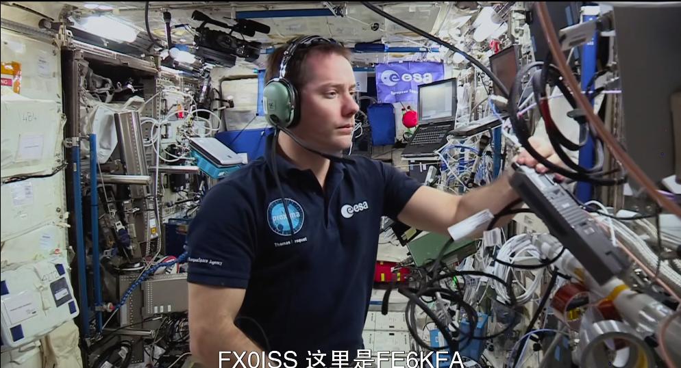 被这个法国帅气宇航员迷倒!网友:法国人真TM浪漫