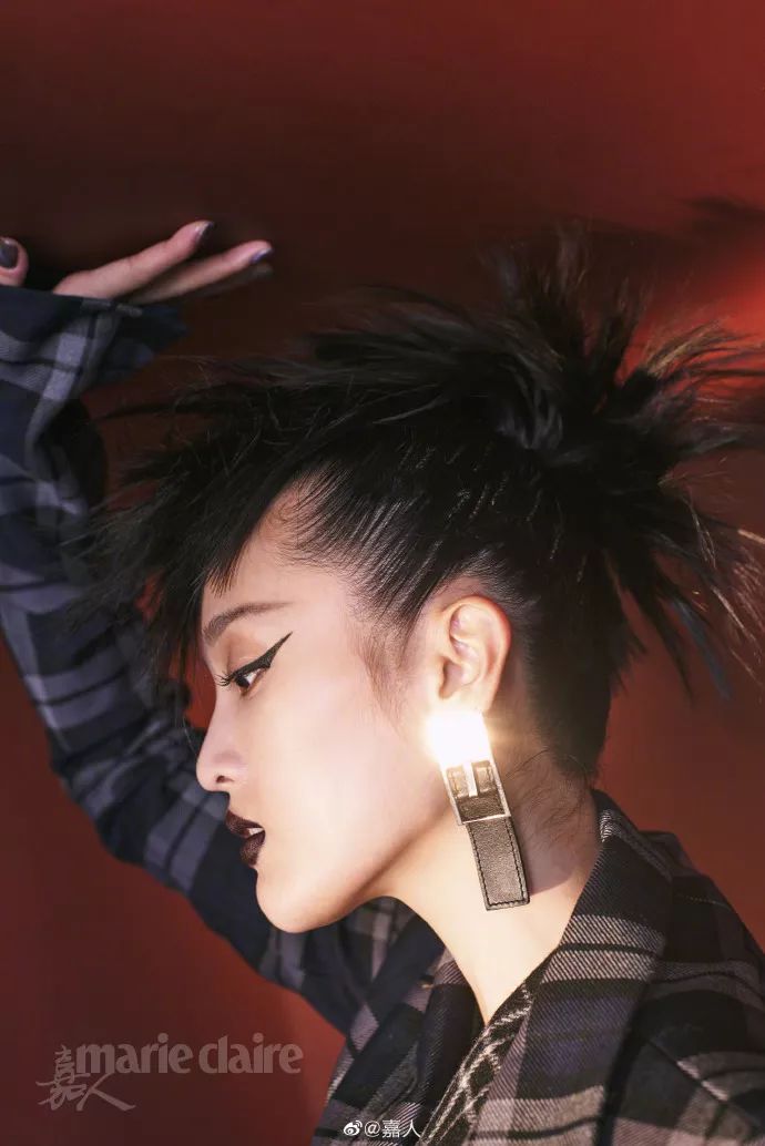 吴宣仪黑唇妆,吴宣仪被造型师吐槽