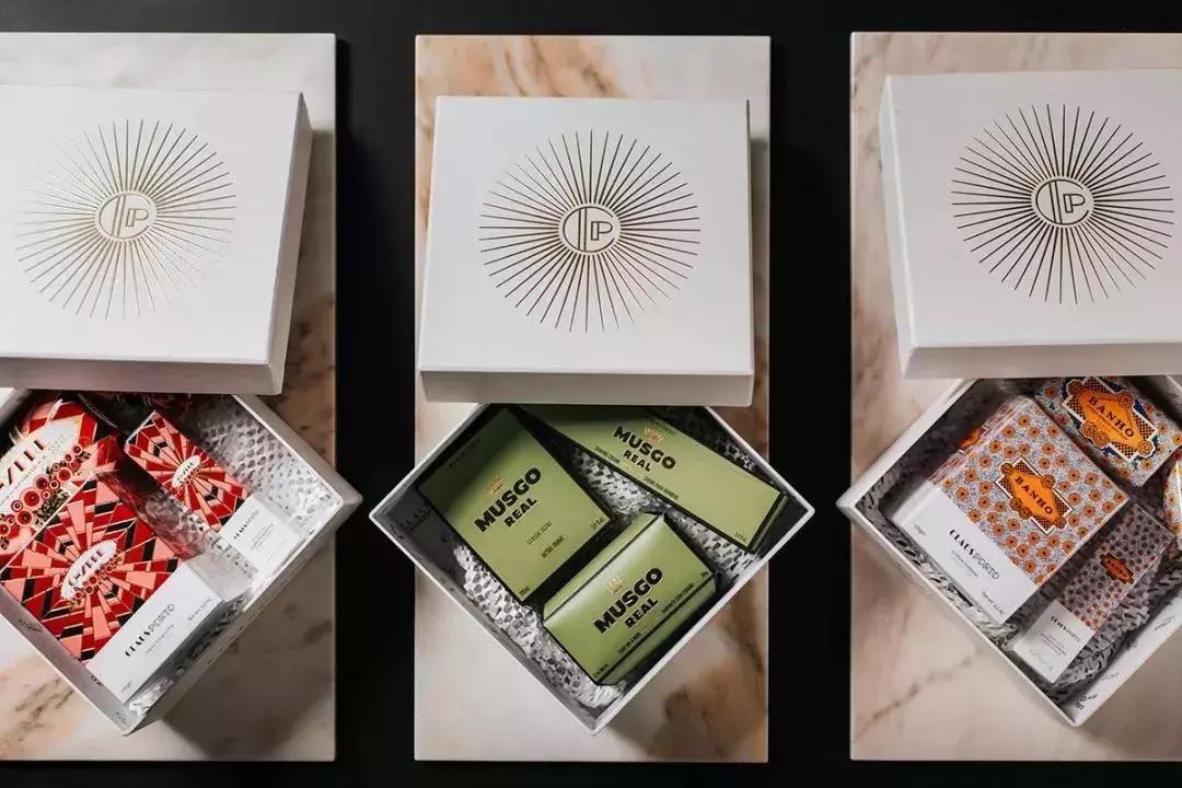 时髦精の恋物癖：易拉罐香水、玳瑁牙刷、“爱马仕”香氛...