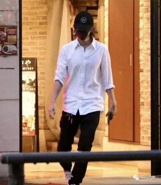 带未成年少女喝酒开房？他这次翻车好彻底啊