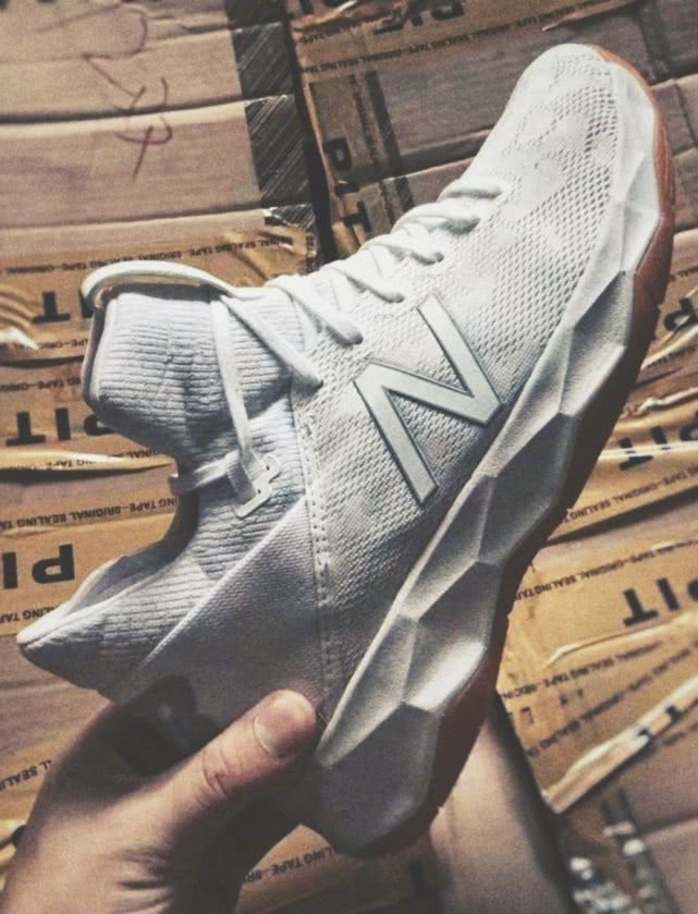 性价比高的新百伦篮球鞋,新百伦篮球鞋有什么科技