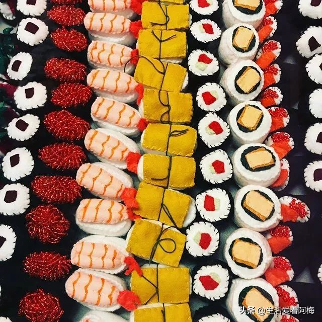 她开了间超市，卖的东西却全是假的，9000件商品，竟被一抢而空