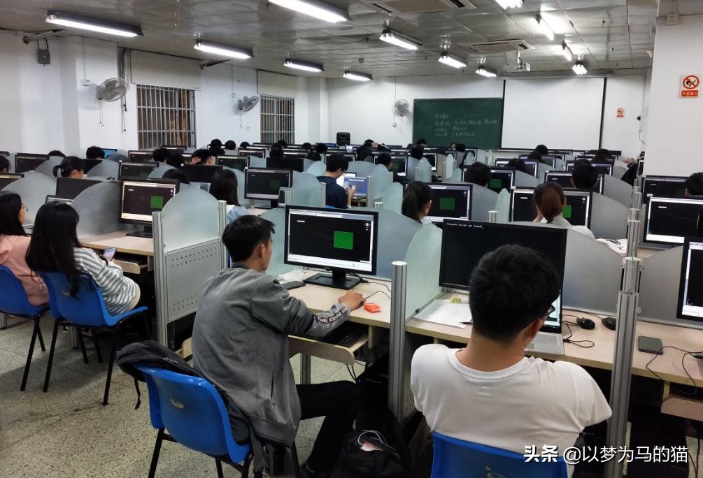 男生最吃香的十大专业成人高考,高考男生好就业的专业