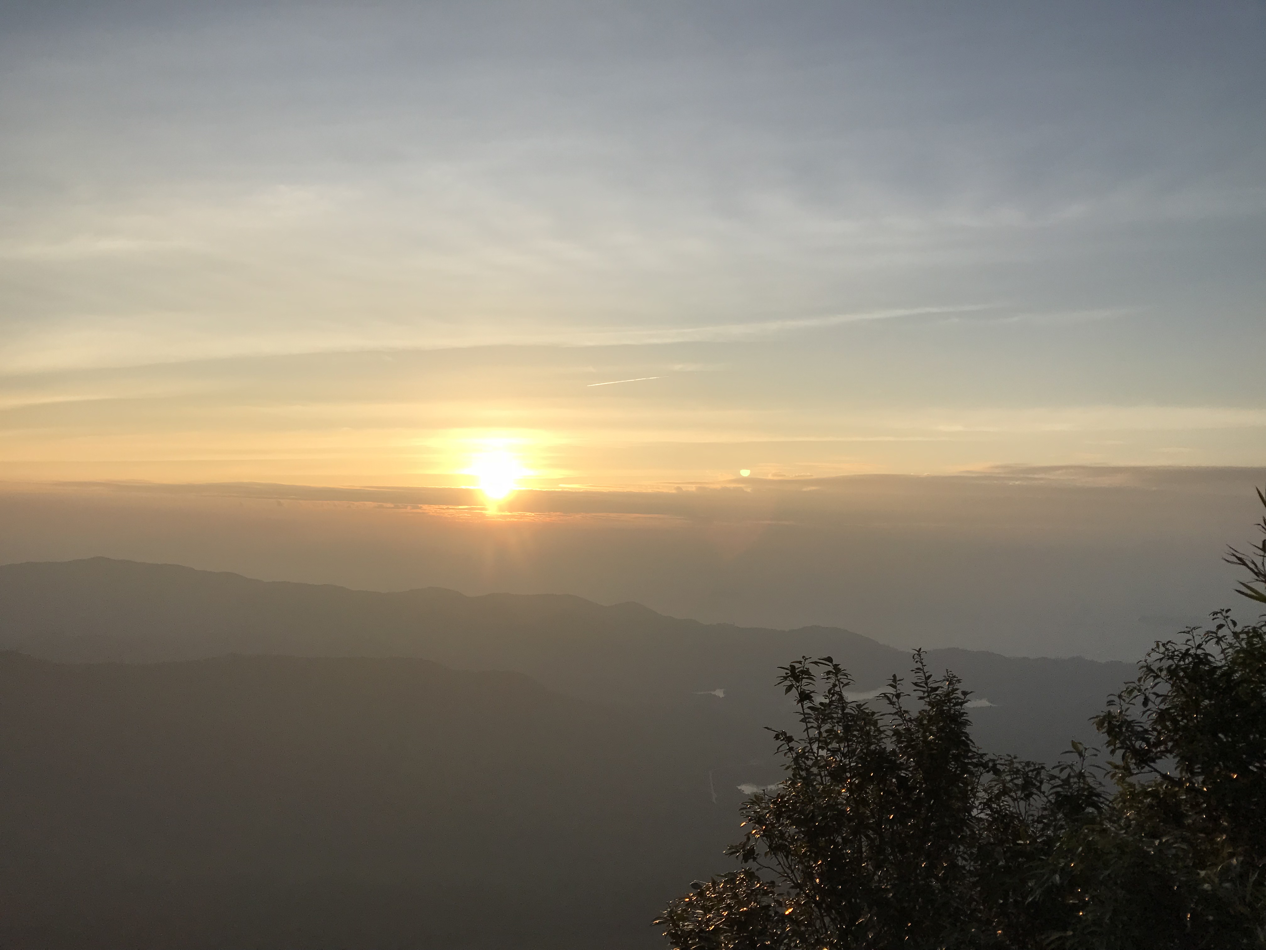 大陆如何去香港比较方便,目前大陆人去香港怎么去
