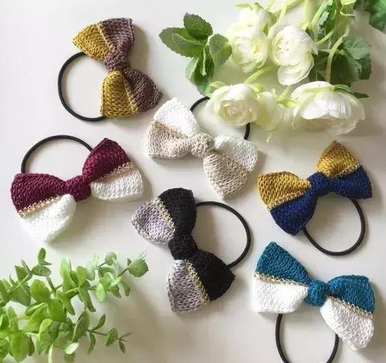 小的丝带蝴蝶结发饰教程,小的蝴蝶结发饰系法