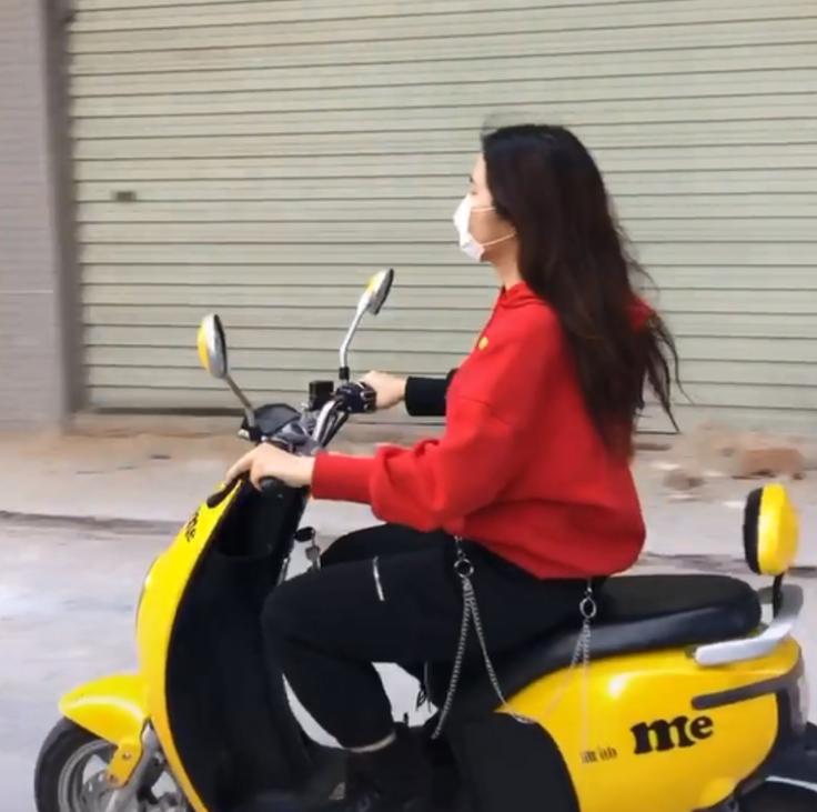 一个月收租金好几个亿的包租婆,包租婆24年收租20亿