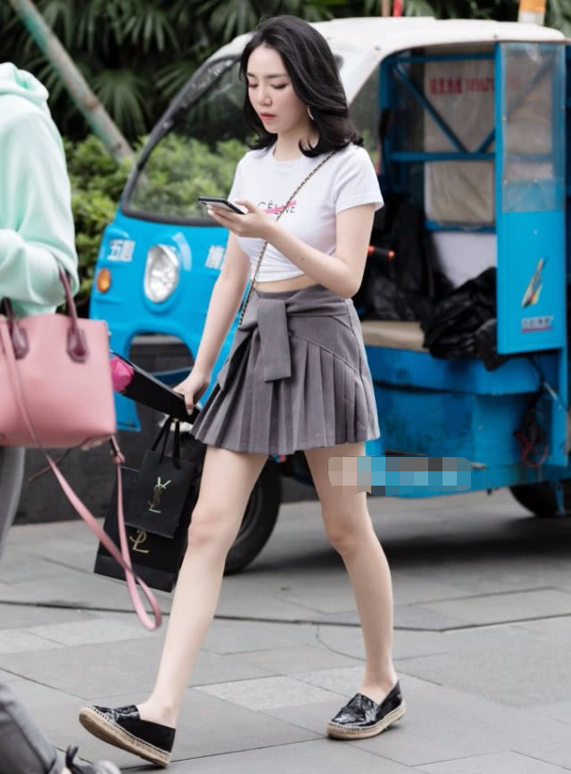 小姐姐漂亮鞋子穿搭,小姐姐红装