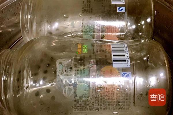 菠萝炒肉菠萝要泡盐水吗,菠萝咕咾肉菠萝要泡盐水吗