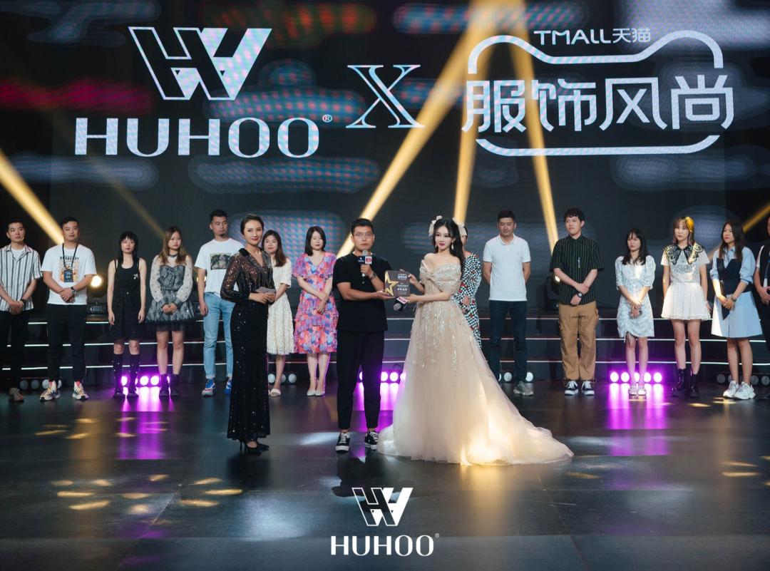 从央视辞职的主持人直播带货,从主持人到网红的转型之路