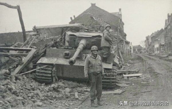 虎式坦克vs潘兴坦克谁更强,m26潘兴坦克vs虎式坦克