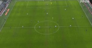 无人防守踢门柱,伊布二次回米兰表现