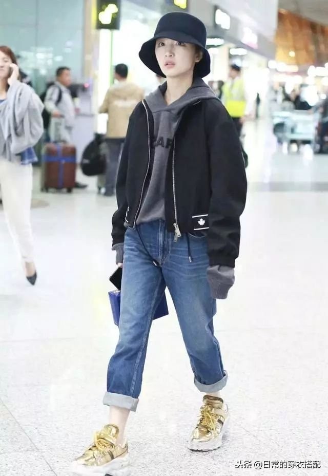 来看机场女王杨幂穿搭,杨幂穿搭机场秀
