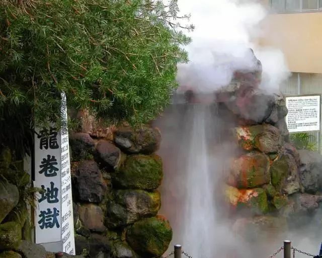 日本地狱谷温泉脏不脏,日本三大温泉之一有名的草津温泉