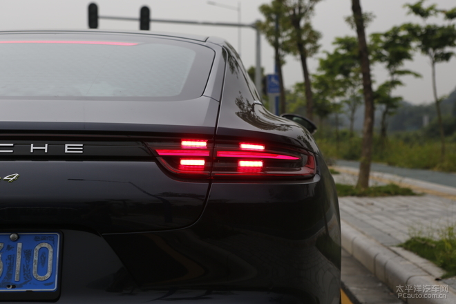 保时捷panamera混动深度测试 (全新保时捷panamera4s 2.9t试驾感受)