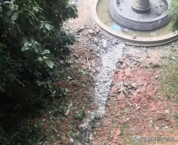 东莞这个楼盘装饰飘板坍塌，击穿地下停车场！住建局出手了