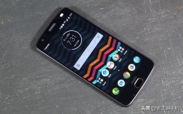 摩托罗拉z2性能强不强,百元机性价比高的手机摩托罗拉z2