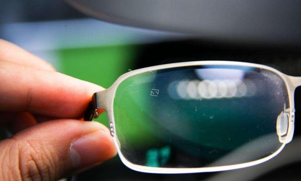 网上配镜眼镜框选择攻略,网上配眼镜如何选择镜片和镜架