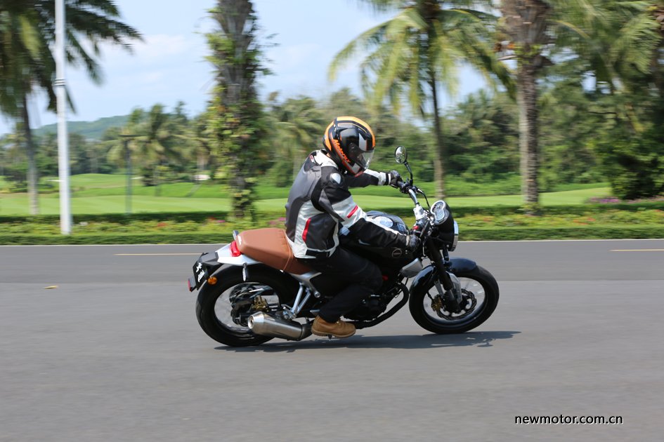 鸷道190ss发动机是进口原装的吗,五羊本田鸷道190ss落地价多少钱