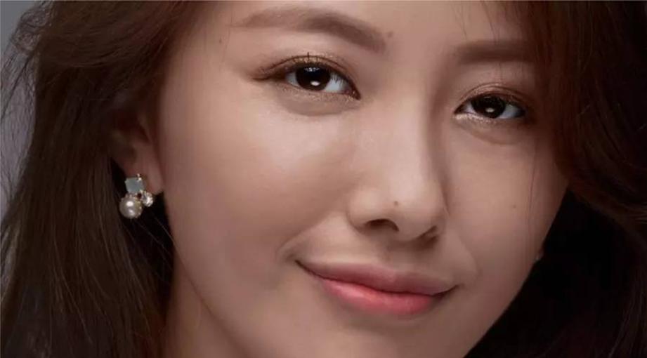 ps教程商业人像双曲线磨皮技巧,ps新手快速入门教程人像磨皮