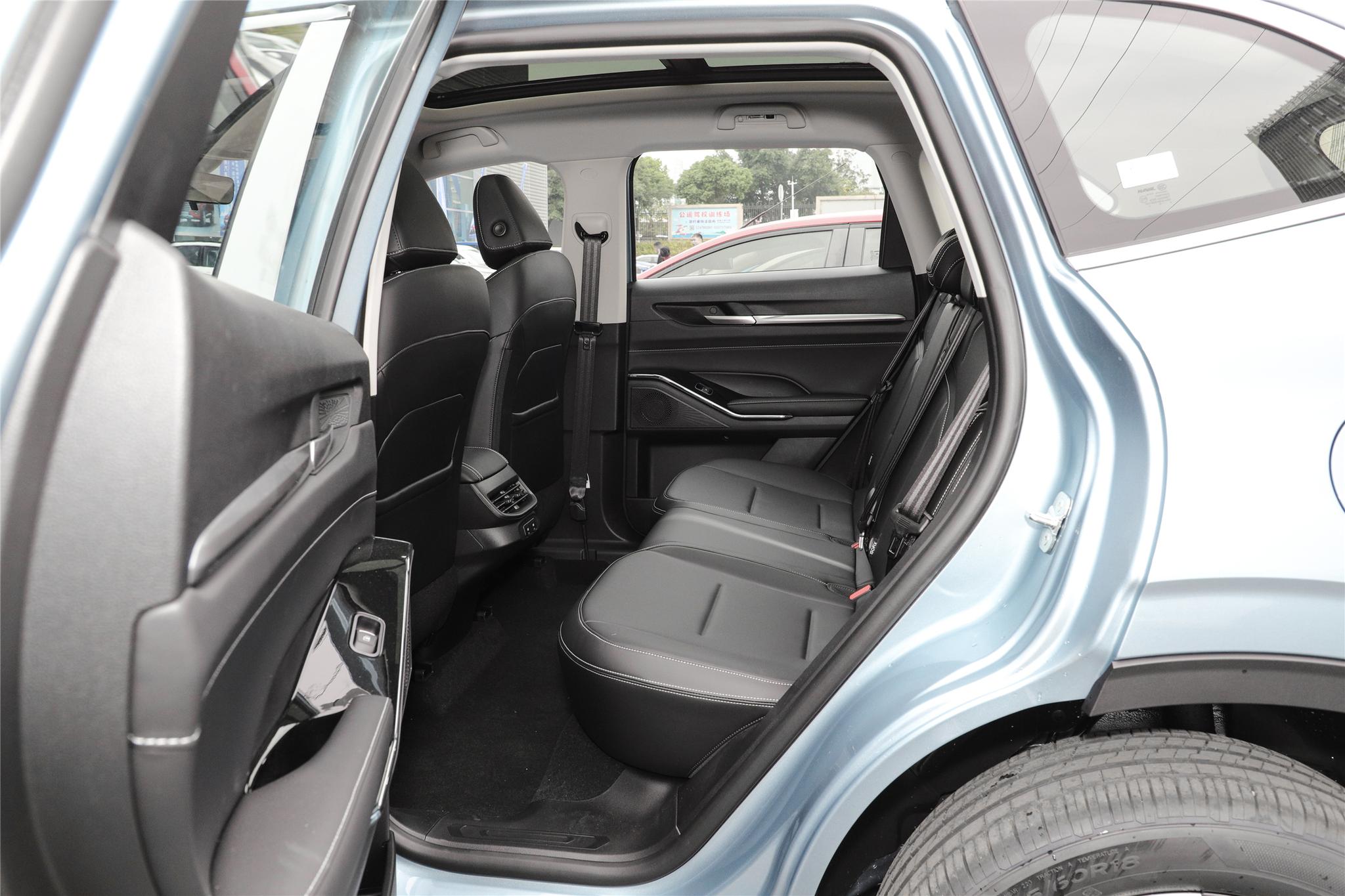 哈弗h62019款用车评论,14年哈弗h6白色五万公里运动版