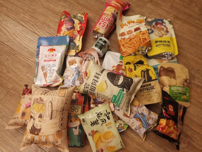 三只松鼠给你宠爱零食大礼包,三只松鼠大礼包零食