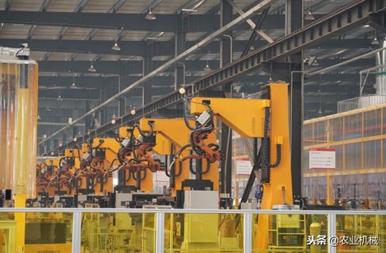 不远千里只为兄弟,不远千里只为奔赴与你