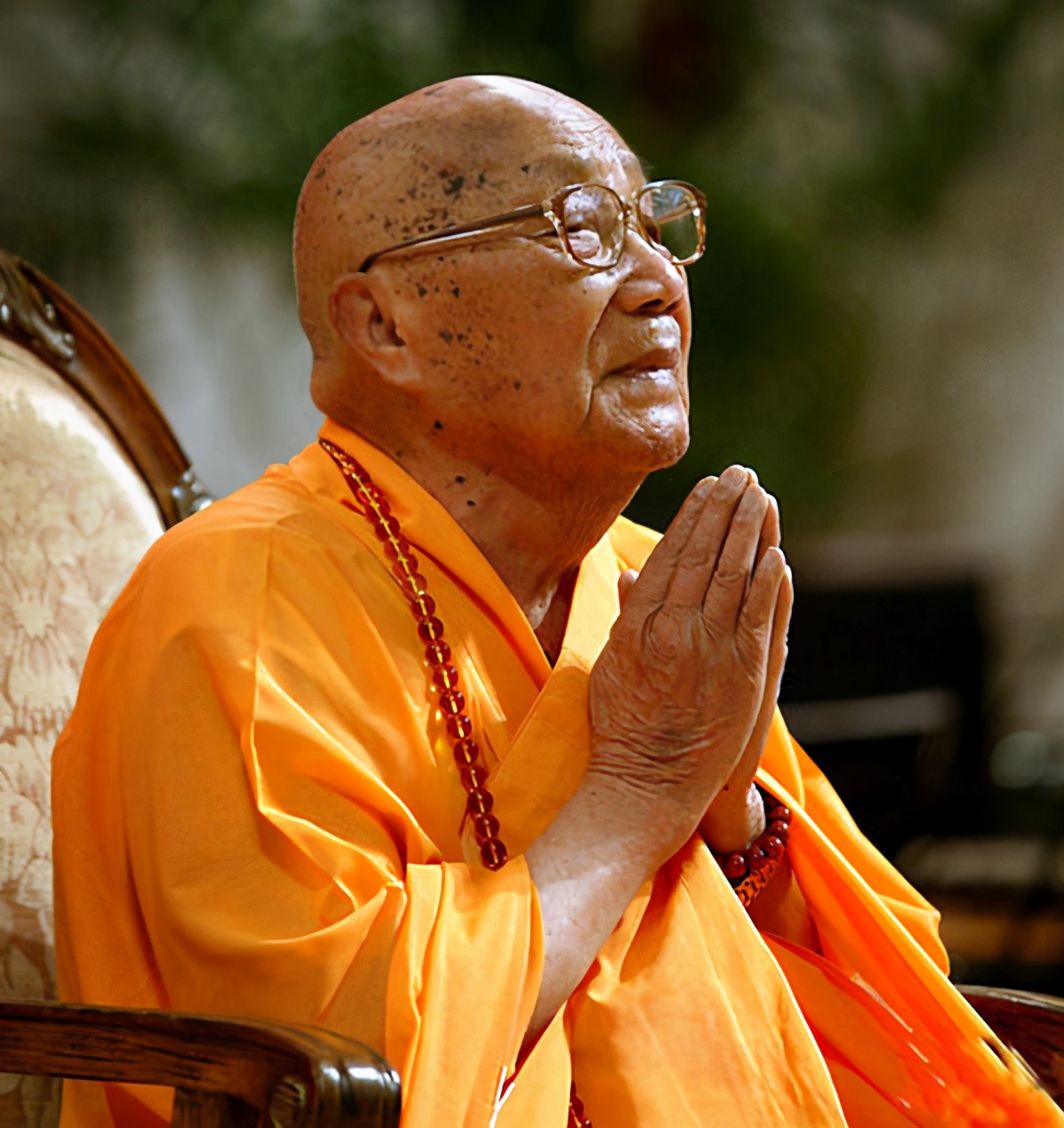 南京佛顶骨舍利出土纪录片,神秘地宫出土900颗舍利