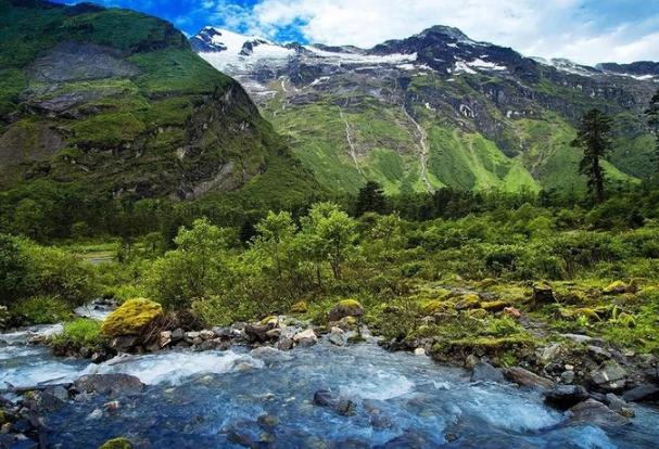 西藏神秘的地方,隐藏的莲花