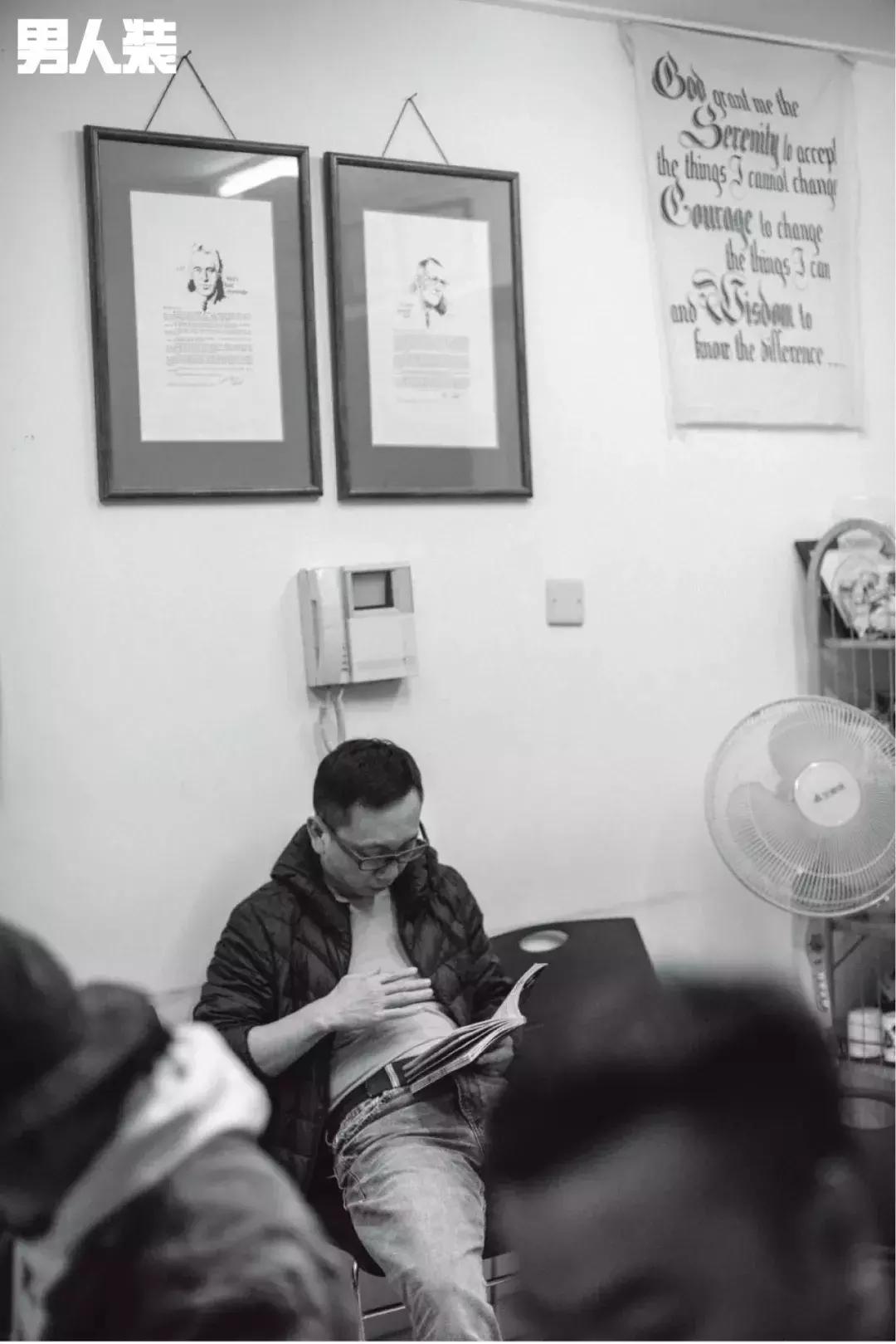 探秘“戒酒会”：这里有一群嗜酒如命的疯子