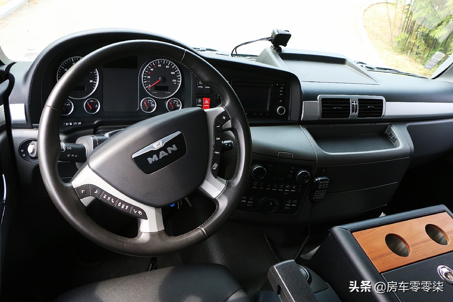 500万的德国曼卡4x4越野房车,德国曼4x4越野房车试驾视频