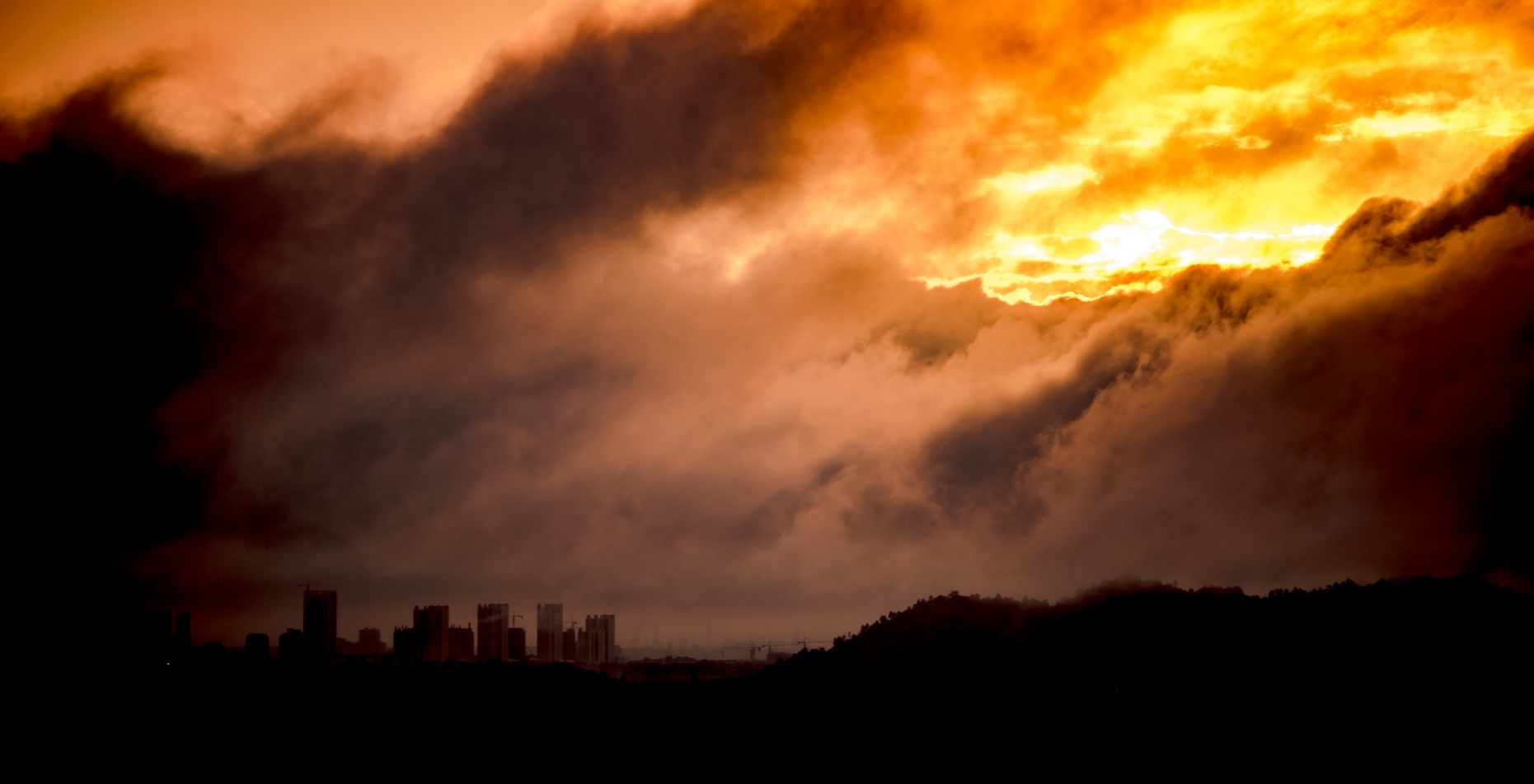 手机拍出大片的拍照app,怎么用一个手机在家就能拍出大片