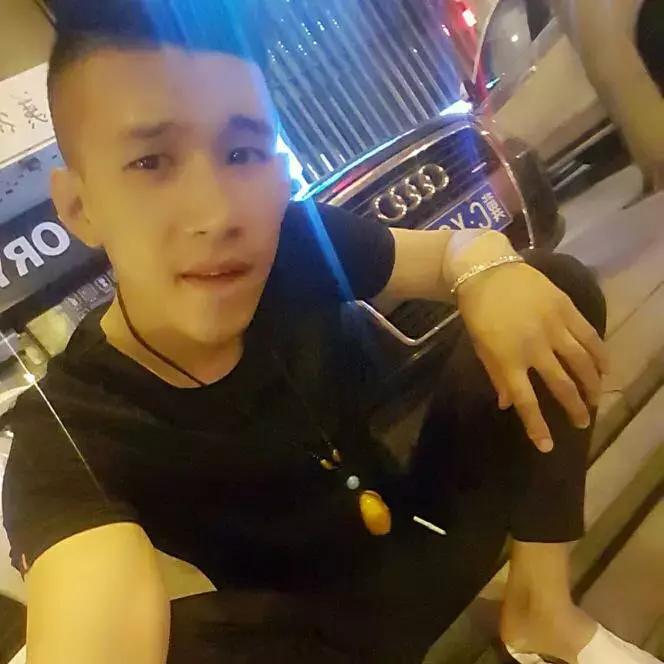 庞龙留校当老师，王蓉被曝精神问题：那些年的神曲歌手都去哪了？