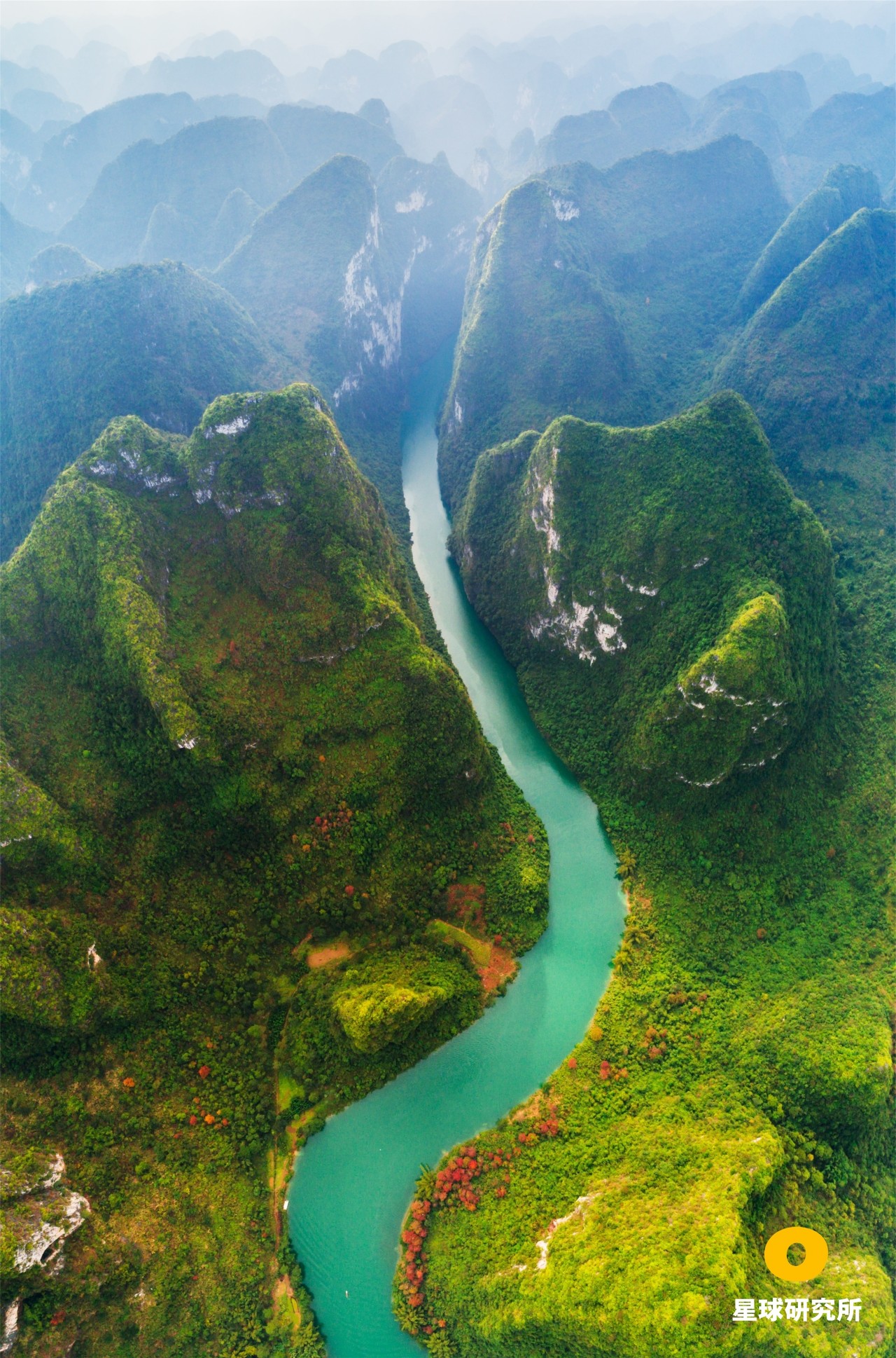 中国南方喀斯特的组成,中国南方喀斯特地貌原因