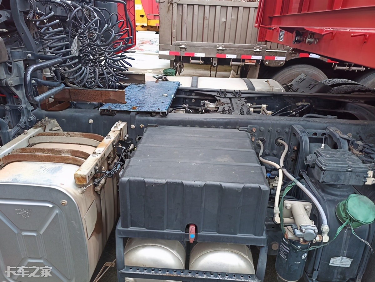 东风天龙18年245马力二手车多少钱,东风天龙520马力二手车