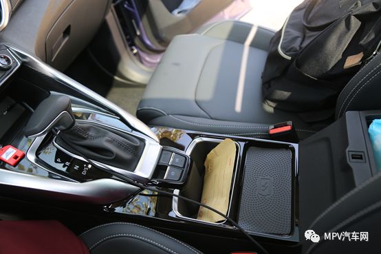 上汽大通maxusg50试驾,二胎三代汽车推荐