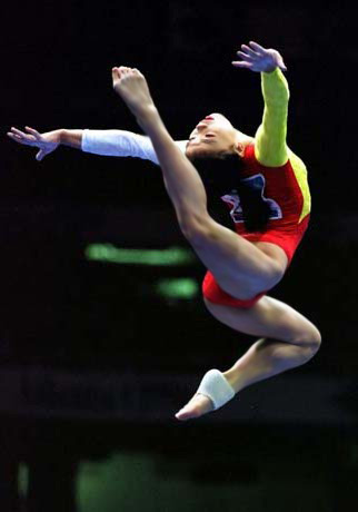 亚特兰大奥运会女子体操莫慧兰,体操莫慧兰比赛照片
