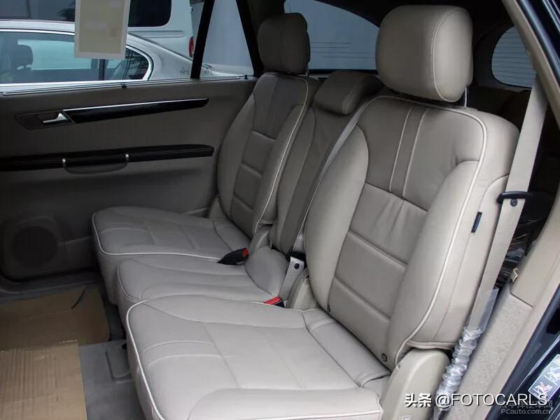 2017款奔驰r320豪华型测评,奔驰r320商务臻藏版2017评测