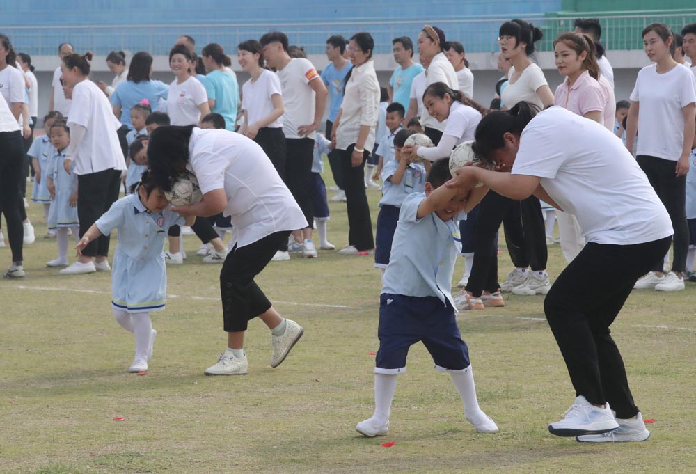 庆六一儿童节足球友谊赛,庆六一大型亲子活动