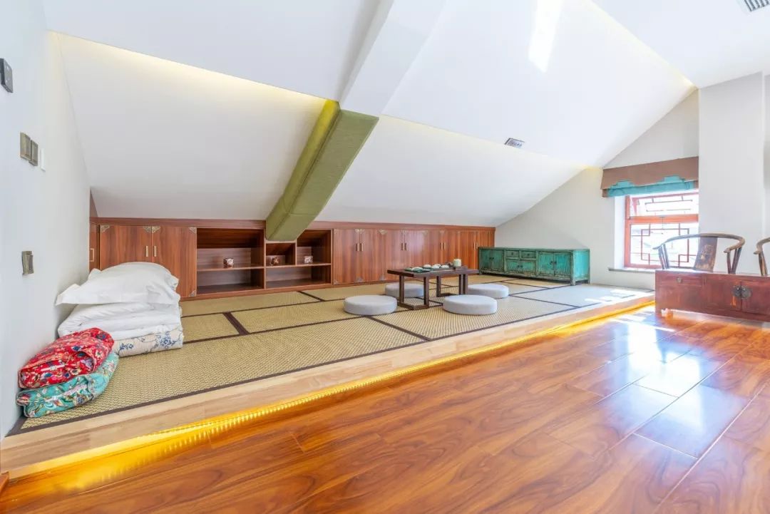 秋景徒步、汗蒸唱K,吃满族特色二八席,最适合团建的怀柔秘境