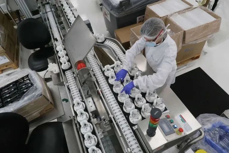 惊!疫情之下,Lv、Gucci等大牌居然一起改行了?