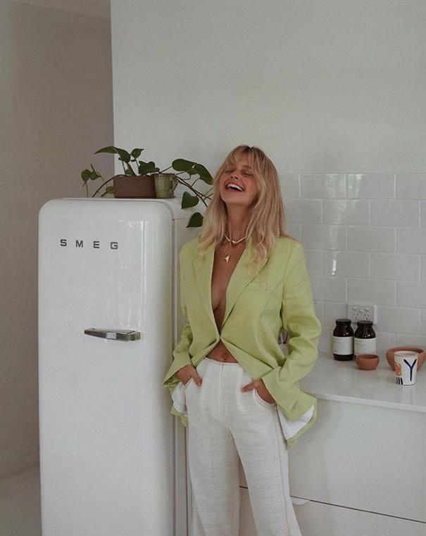 护发素用到头皮上变油头怎么办,头发干枯毛躁贴头皮怎么洗