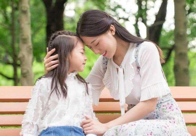 还记得汶川地震中十二岁小女孩吗,汶川地震中敬军礼的小男孩现况