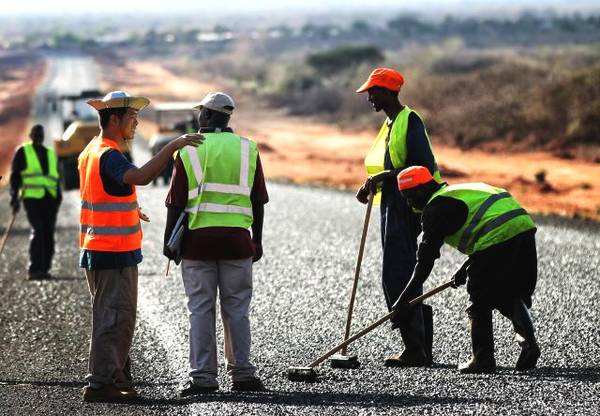 你还迷信“去非洲打工年赚30万”吗？过来人：给100万都不去