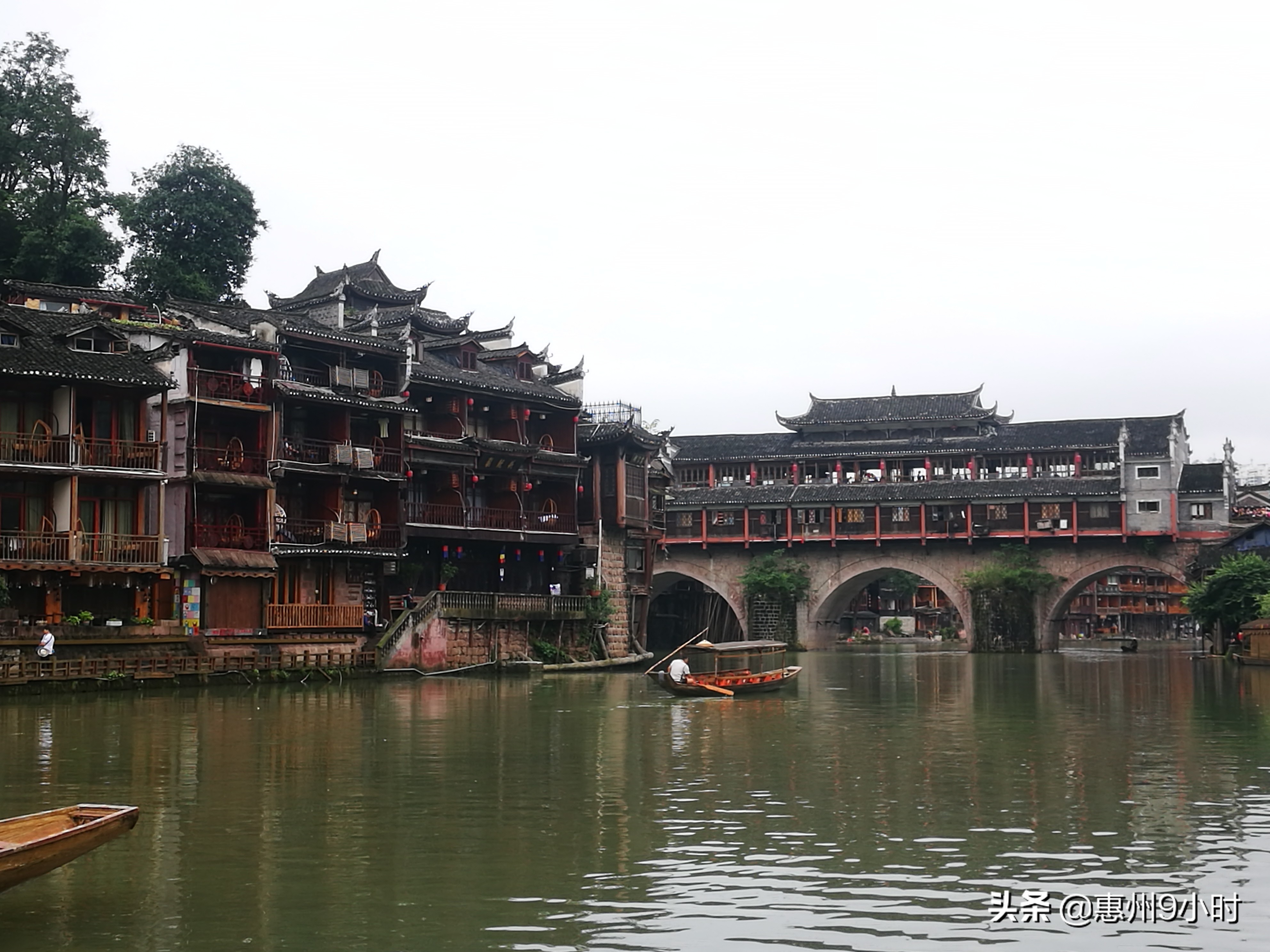 凤凰古镇一个有意义的城市,凤凰古城是个美丽的地方