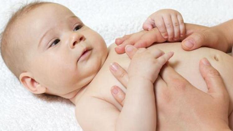 经常放屁但不臭是什么原因引起的,12岁的小孩放屁特别臭是什么原因