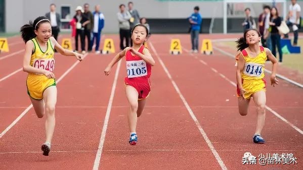 我要像风一样自由广场舞,我要像风一样自由军训版