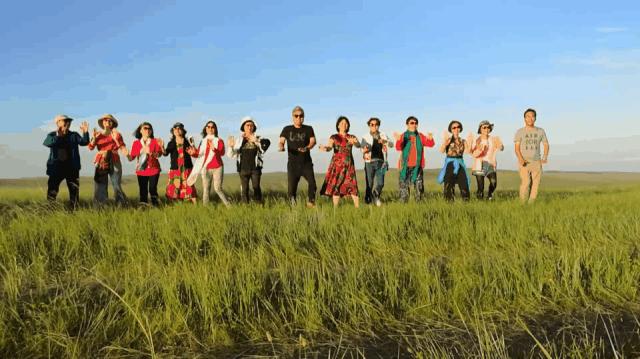 五一假期闺蜜去大兴安岭穷游,闺蜜自驾大草原